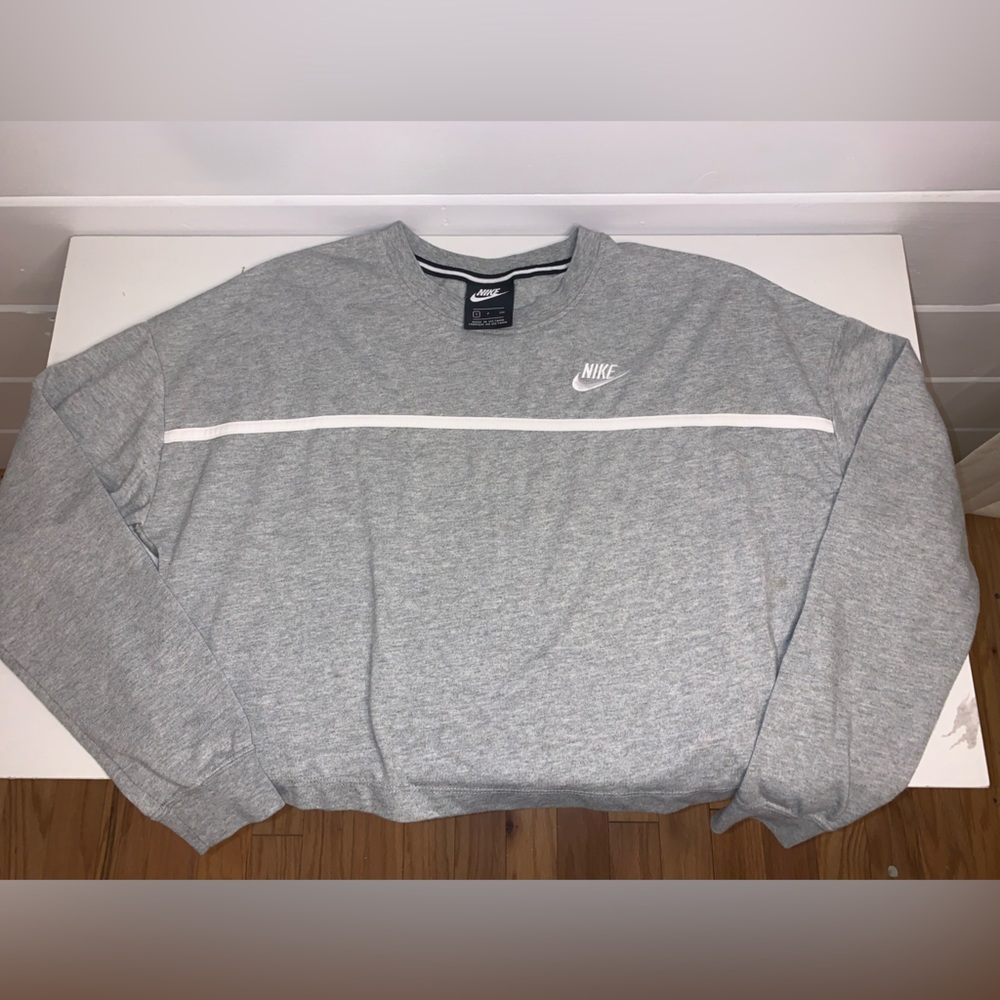 NIKE SWEATSHIRT